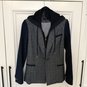 Navy jean and plaid hoodie blazer